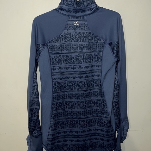 Calia by Carrie Underwood Thumbhole Sleeve Pullover Athletic Top Medium
#316 - Picture 2 of 9